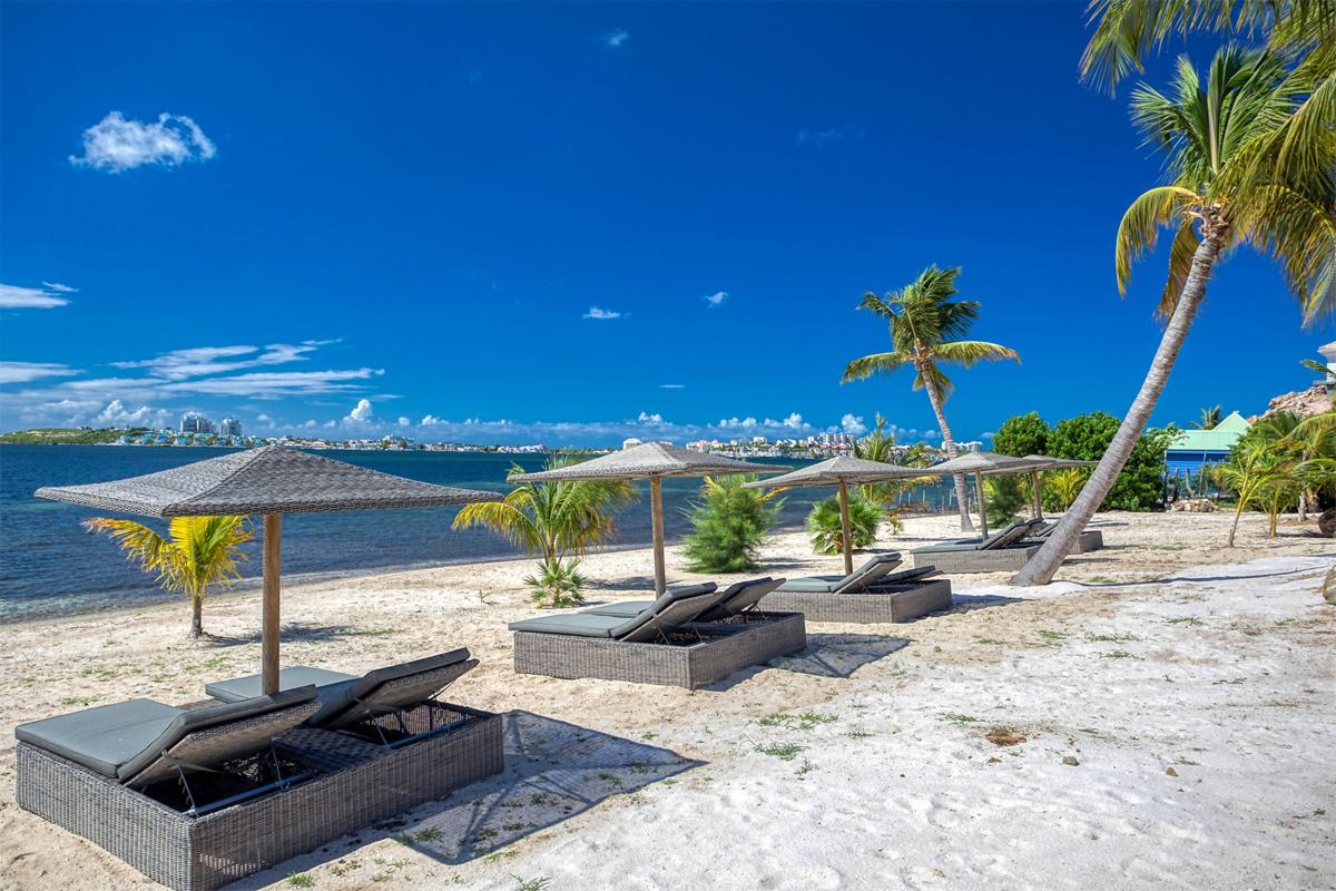 St Martin villa rental with private beach - Beach chairs
